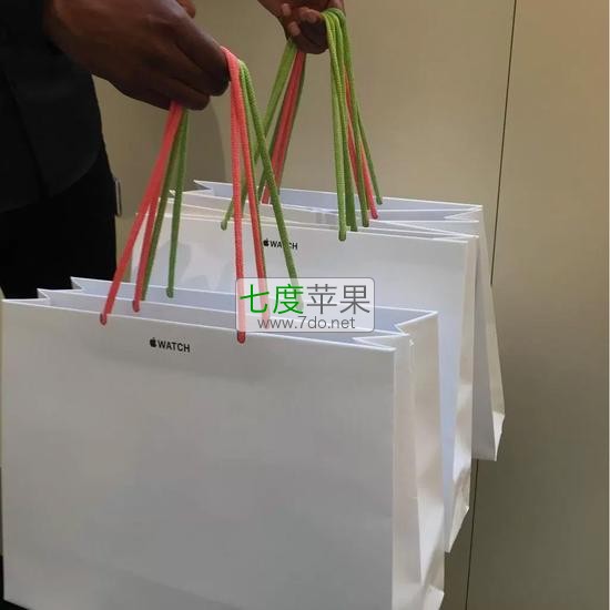 创新科技引领，苹果采摘新潮流——全新一代苹果纸袋自动套袋机震撼上市